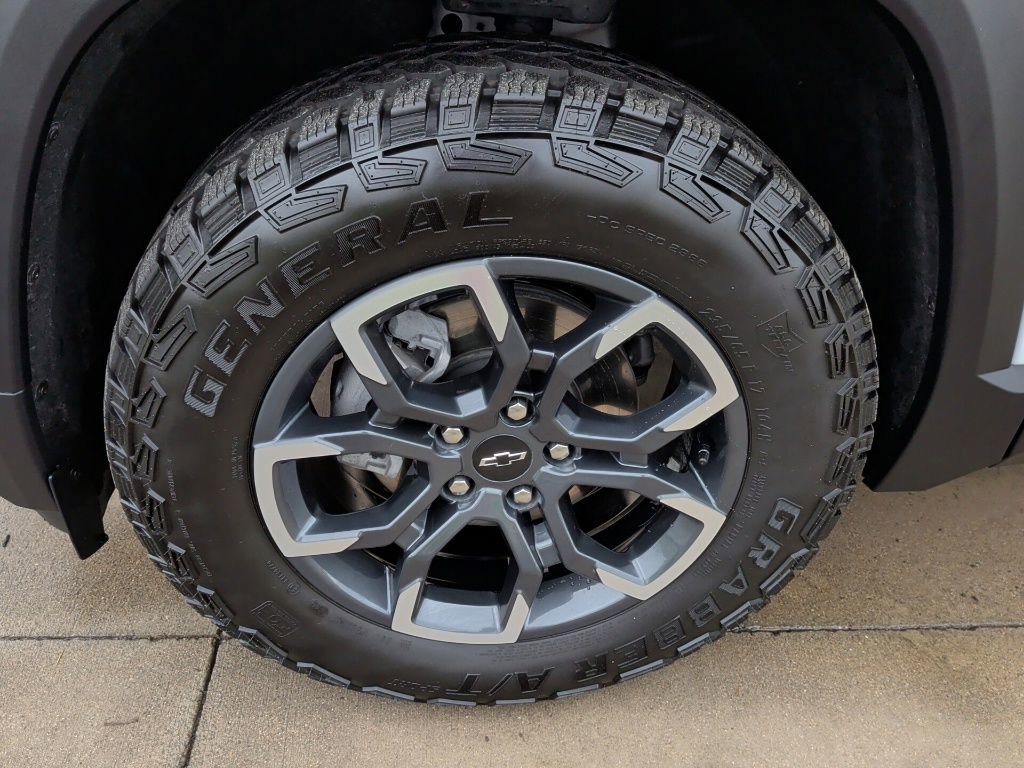 Used 2026 Chevrolet Equinox ACTIV w/ Convenience Package III image 45