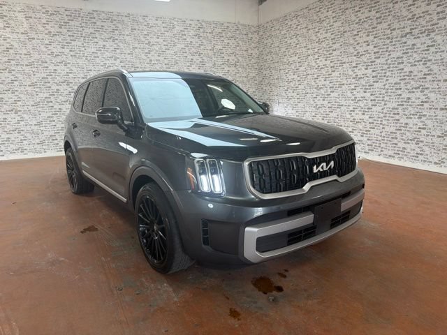 Used 2023 Kia Telluride EX w/ EX Captain's Chair Package