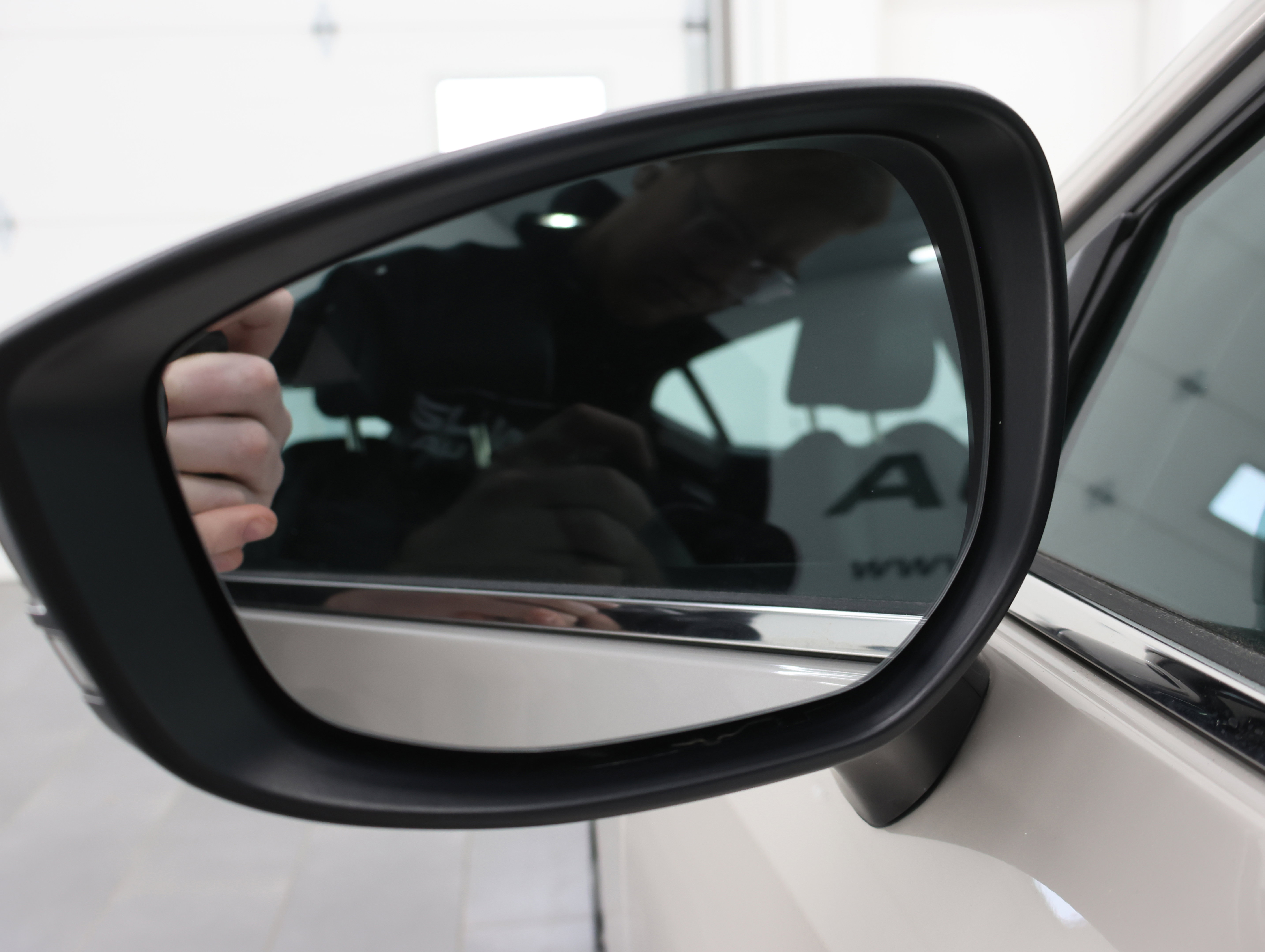 Used 2024 MAZDA MAZDA3 s image 34