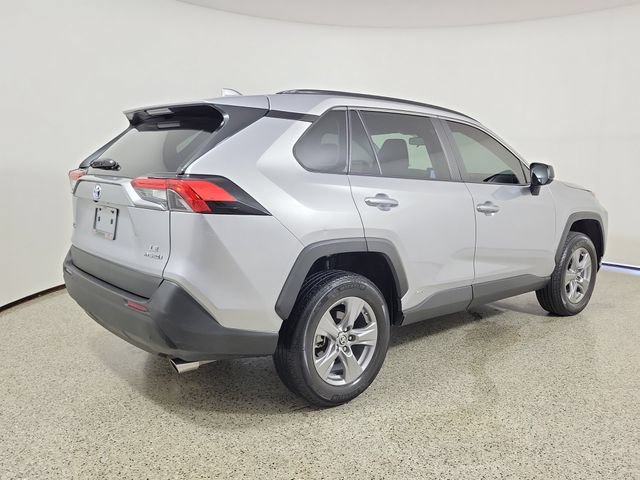 Used 2024 Toyota RAV4 LE AWD/4WD image 5