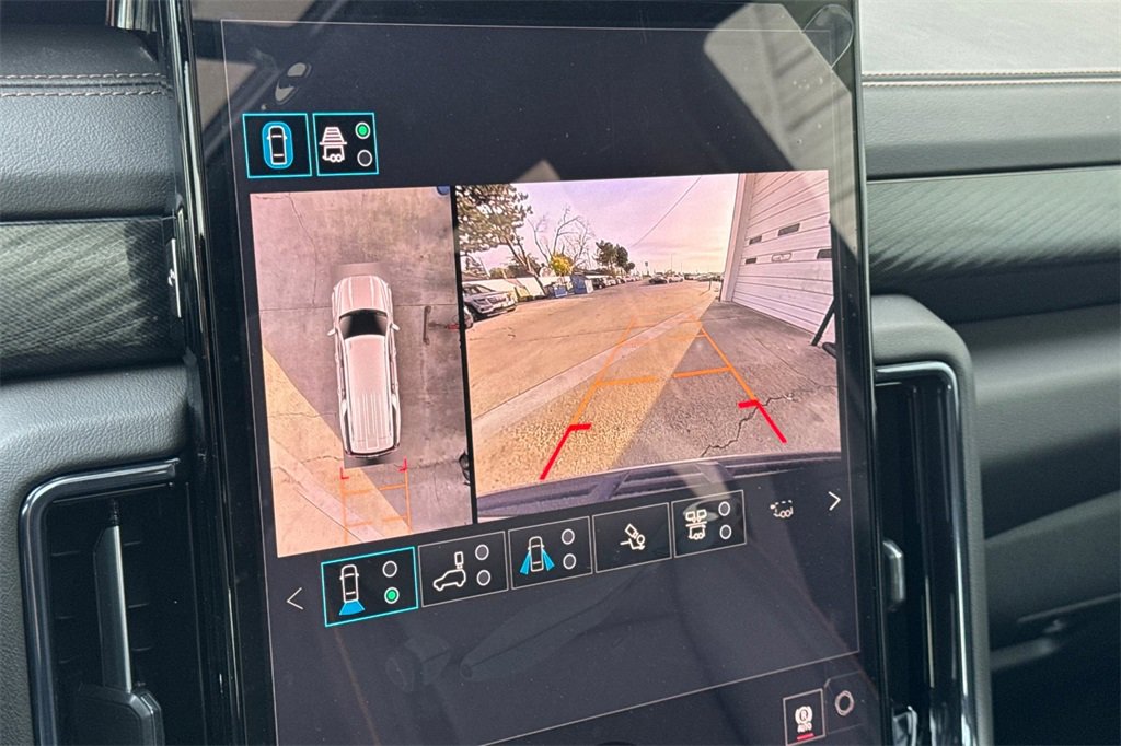 New 2026 GMC Yukon XL AT4 w/ AT4 Premium Plus Package image 20