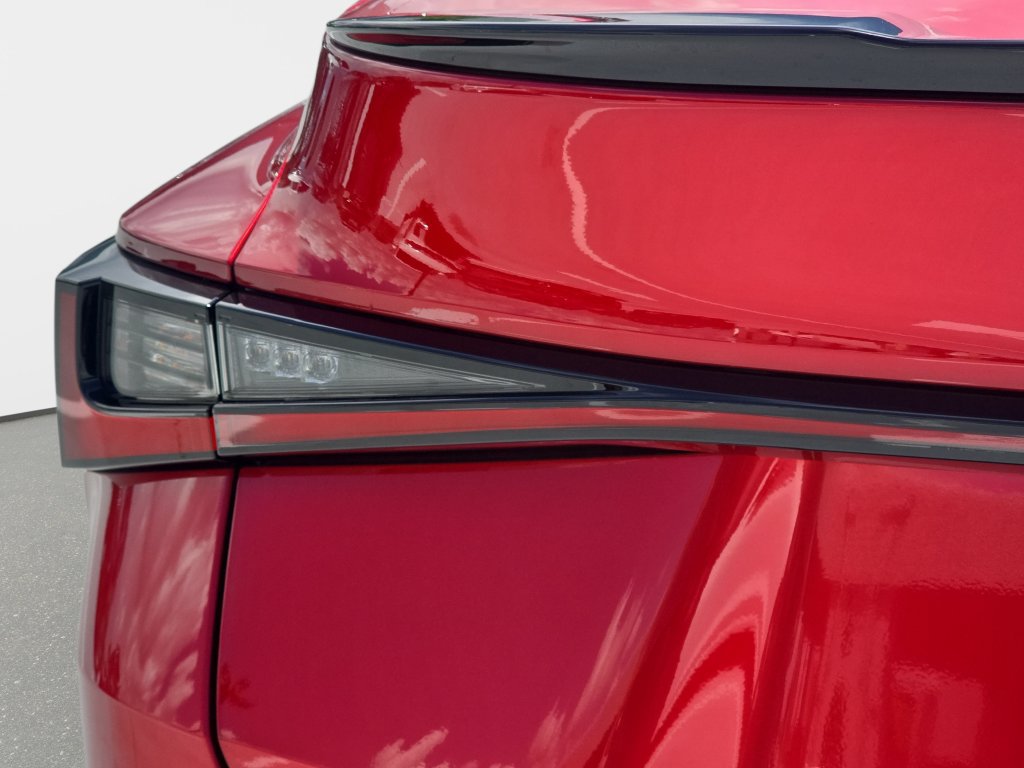 Used 2024 Lexus IS 350 F Sport RWD image 27
