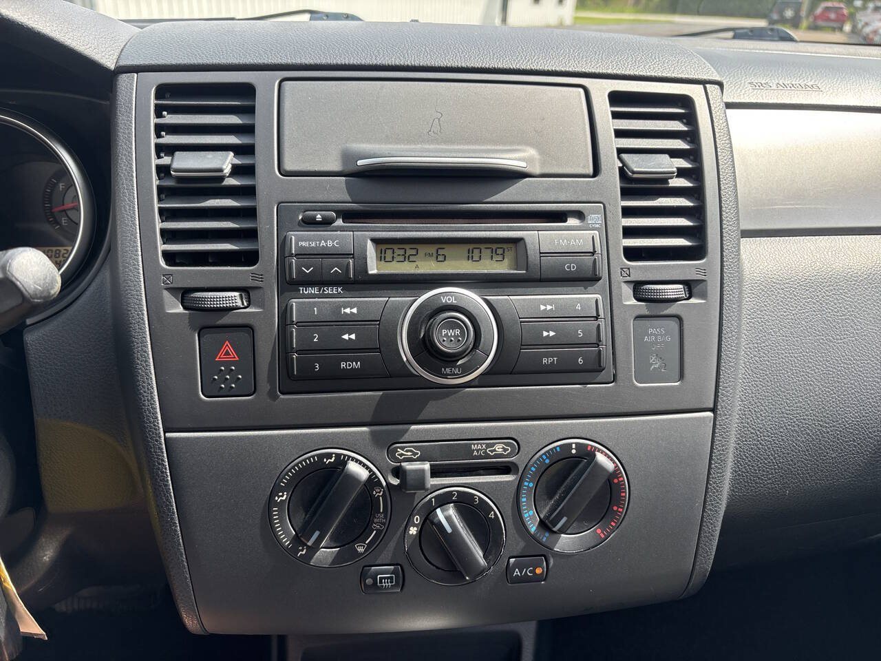 Used 2007 Nissan Versa 1.8 S w/ PWR Pkg FWD image 12