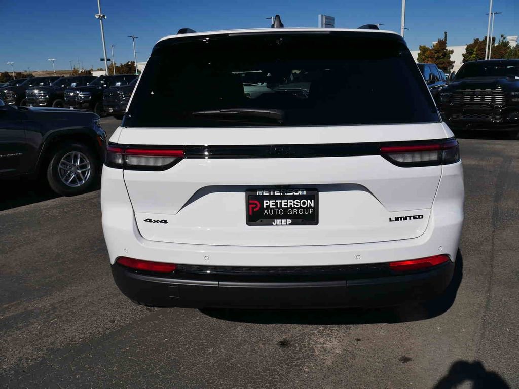 New 2025 Jeep Grand Cherokee Limited w/ Luxury Tech Group II image 19