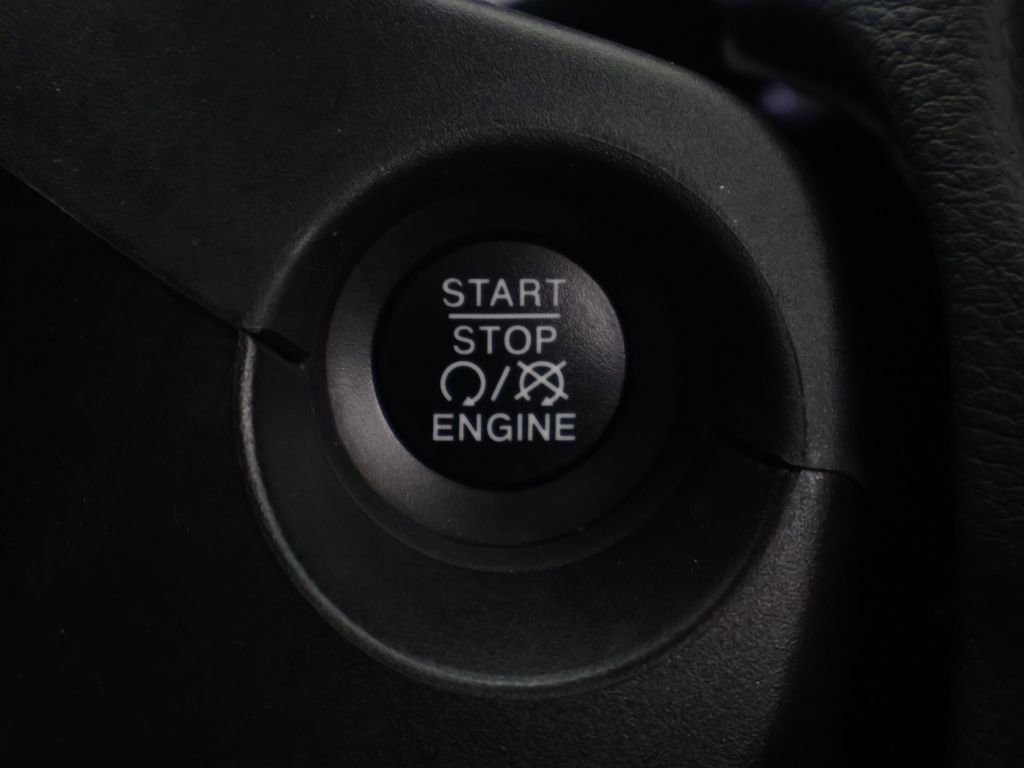 Used 2019 Jeep Compass Latitude AWD/4WD image 35