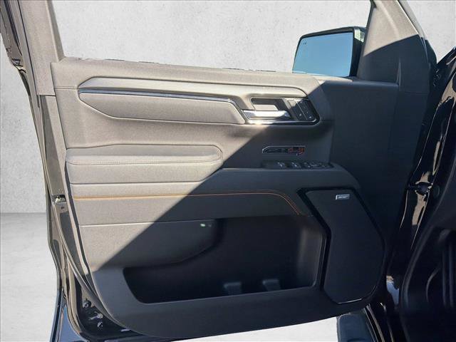 Used 2025 GMC Sierra 1500 AT4 w/ AT4 Premium Package AWD/4WD image 10