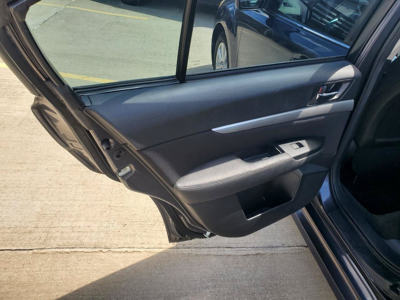 Used 2012 Subaru Legacy 2.5i Premium AWD/4WD image 13