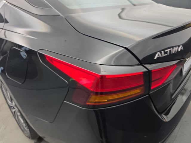 Used 2024 Nissan Altima 2.5 SV image 18