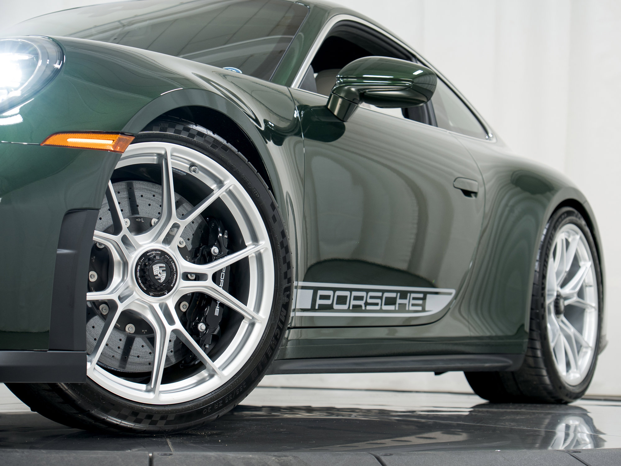 Used 2026 Porsche 911 GT3 image 43