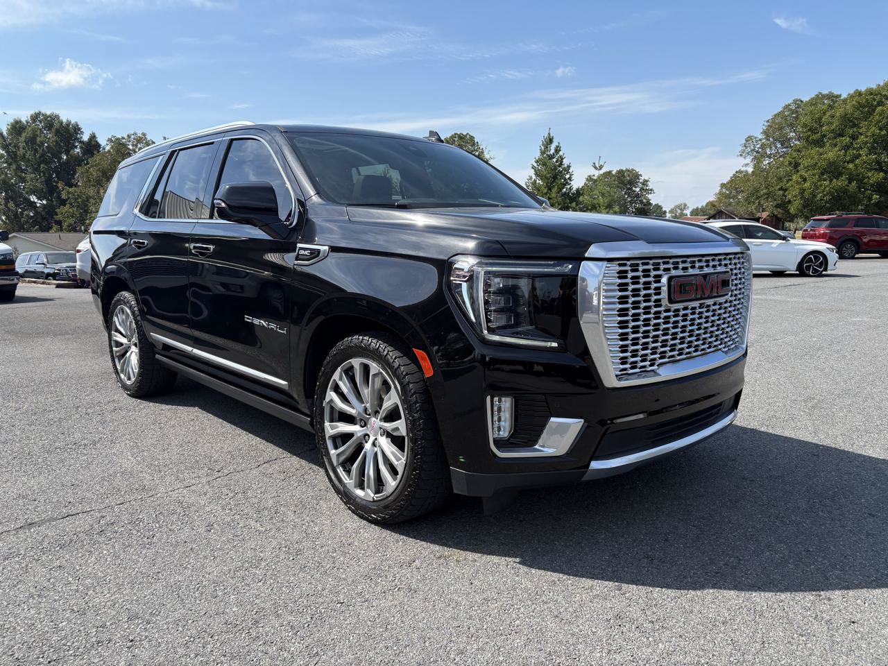 Used 2021 GMC Yukon Denali w/ Denali Ultimate Package AWD/4WD image 8