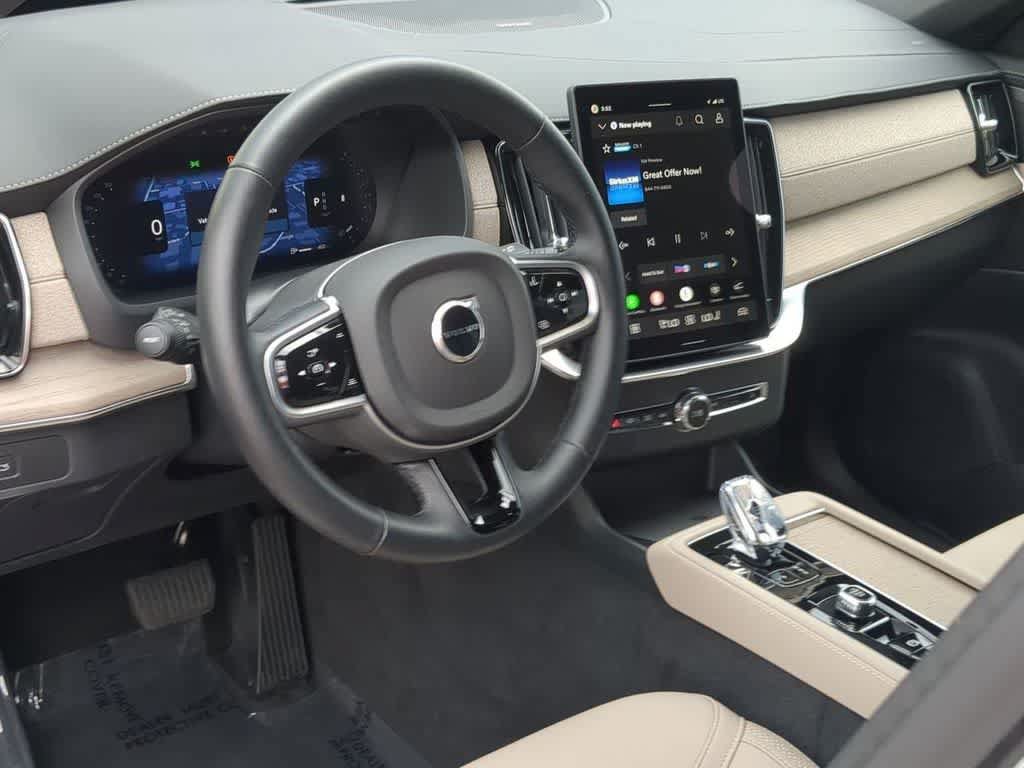 Certified 2026 Volvo XC90 B6 Plus AWD/4WD image 2