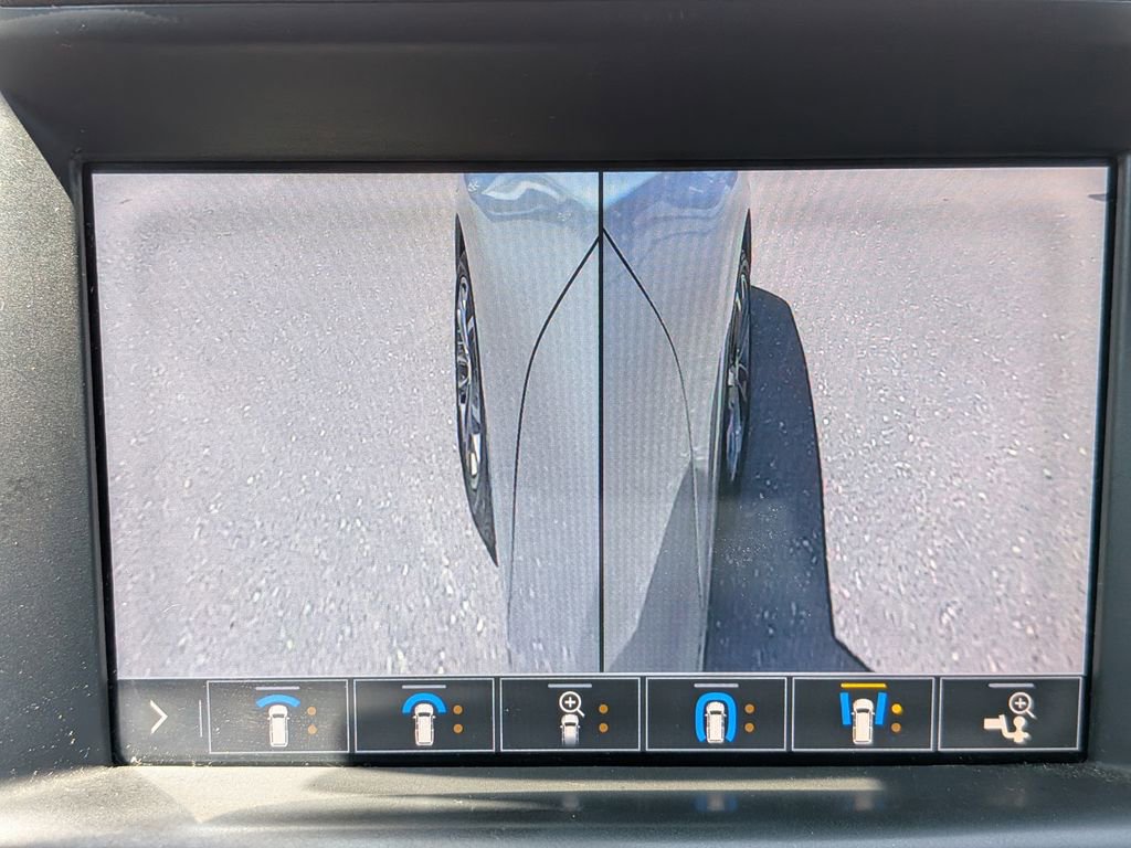 Used 2019 GMC Terrain Denali w/ Advanced Safety Package AWD/4WD image 27