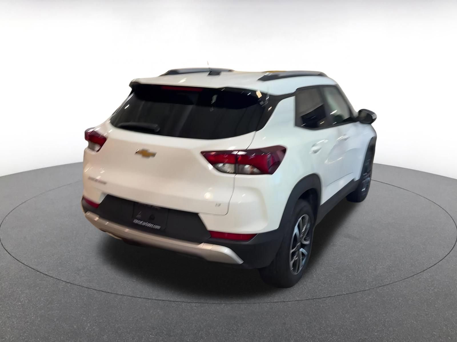 Used 2025 Chevrolet TrailBlazer LT image 14