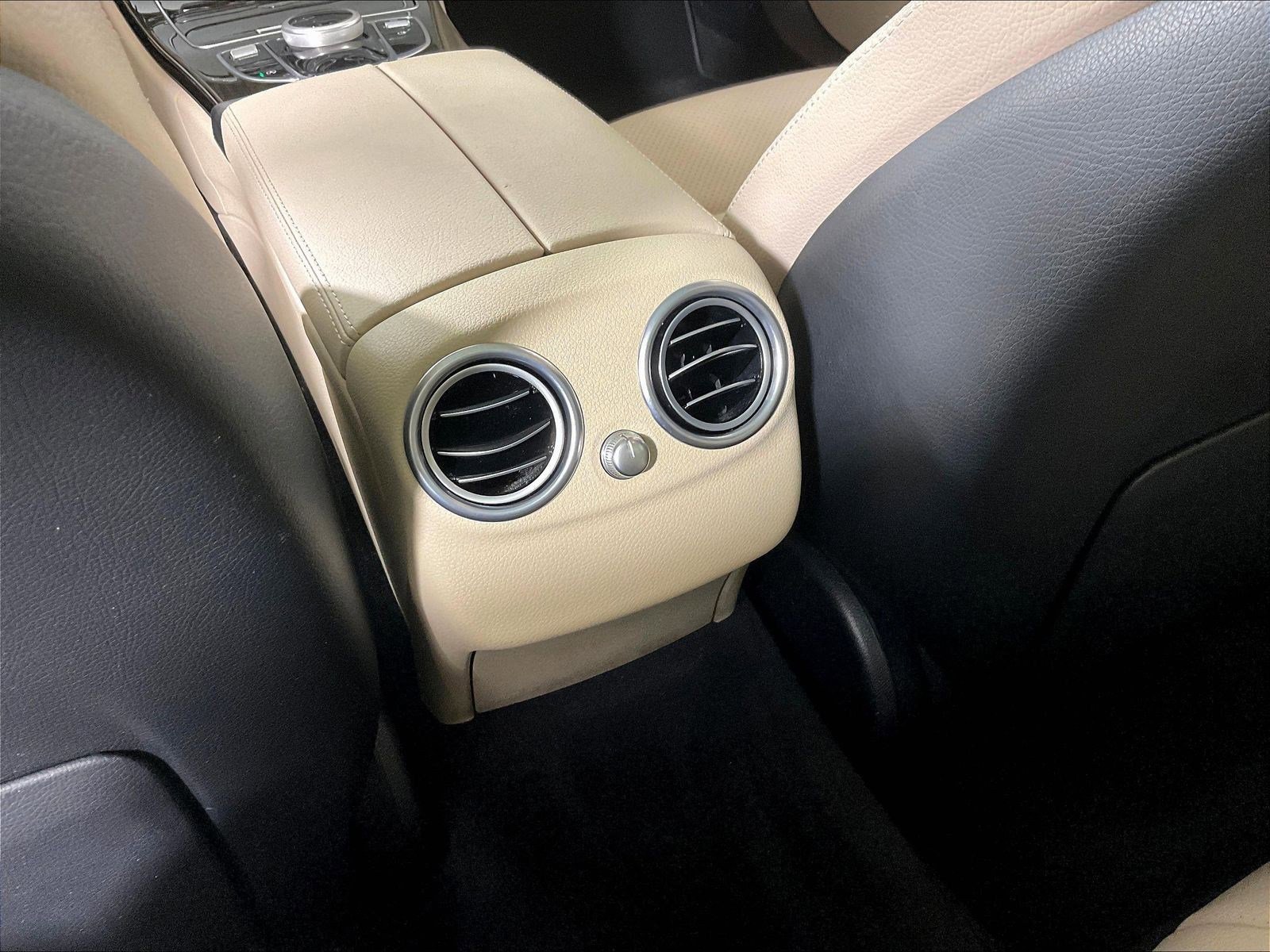 Used 2017 Mercedes-Benz C 300 4MATIC Sedan image 10
