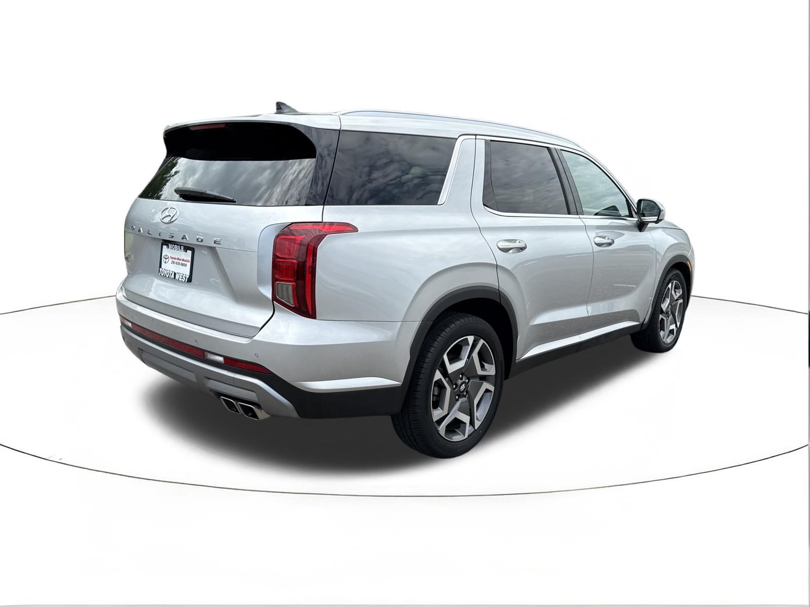 Used 2024 Hyundai Palisade SEL FWD image 3