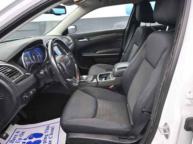 Used 2019 Chrysler 300 Touring w/ Sport Appearance Package RWD image 11
