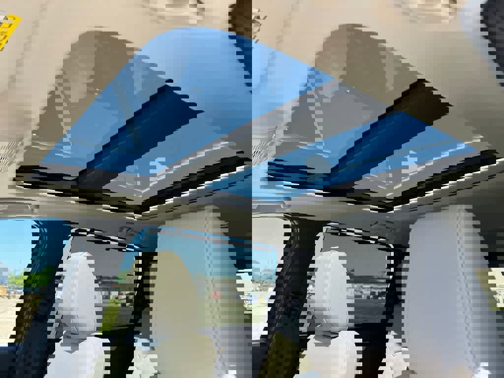 Used 2025 MAZDA CX-90 Plug-In Hybrid w/Premium Sport image 16