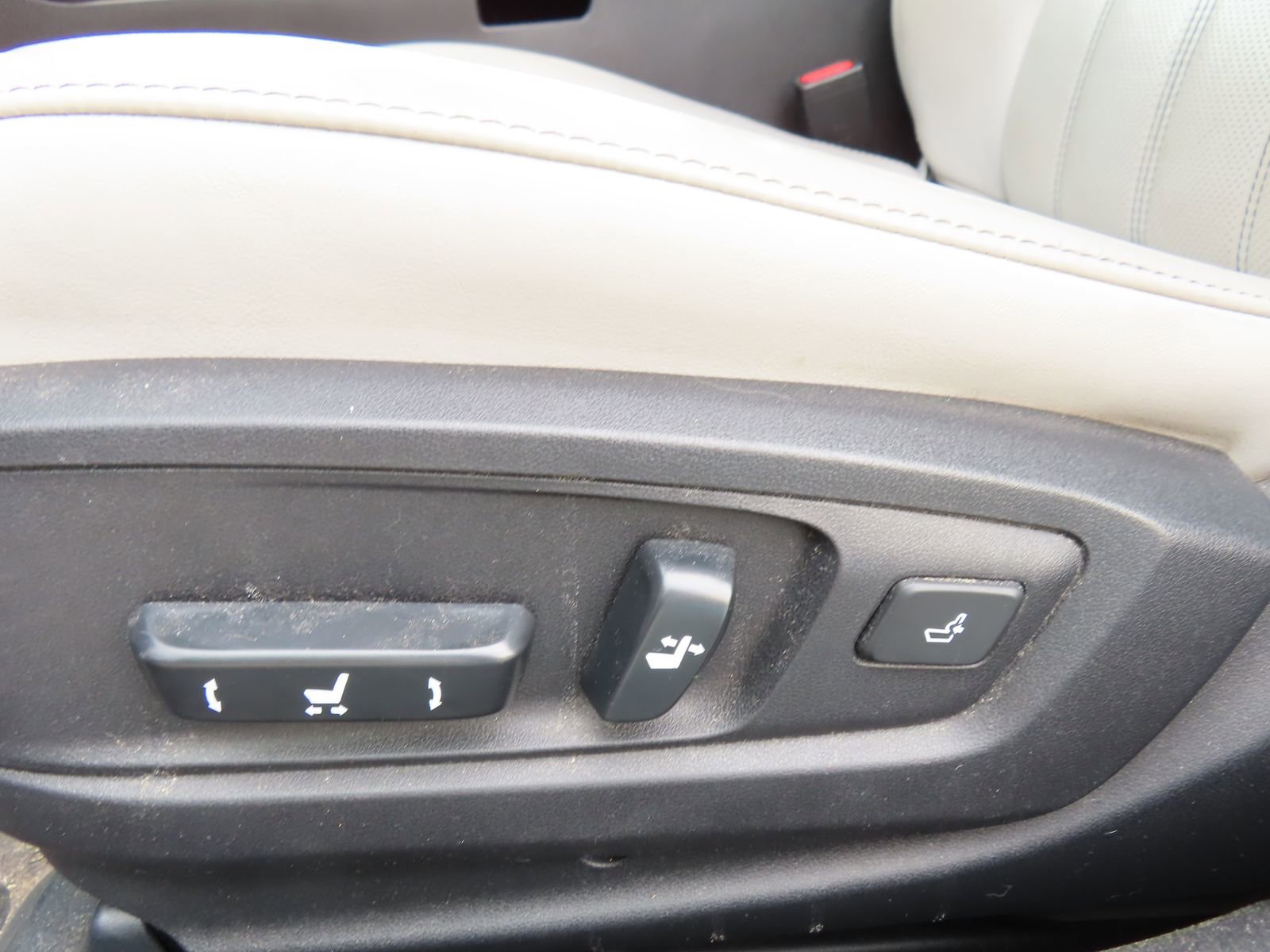 Used 2017 Lexus ES 350 w/ Luxury Package image 32