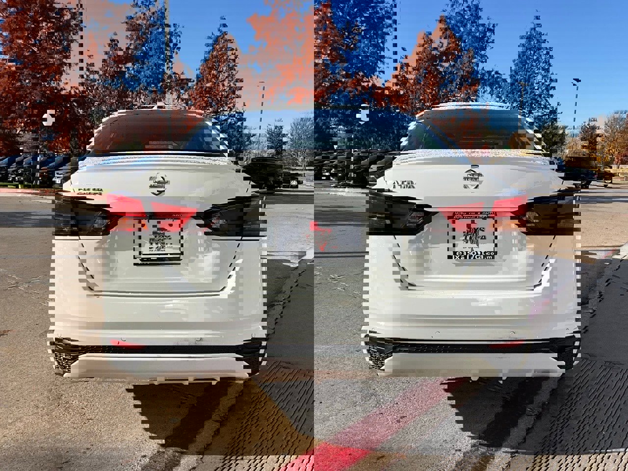 Used 2025 Nissan Altima 2.5 SV image 7