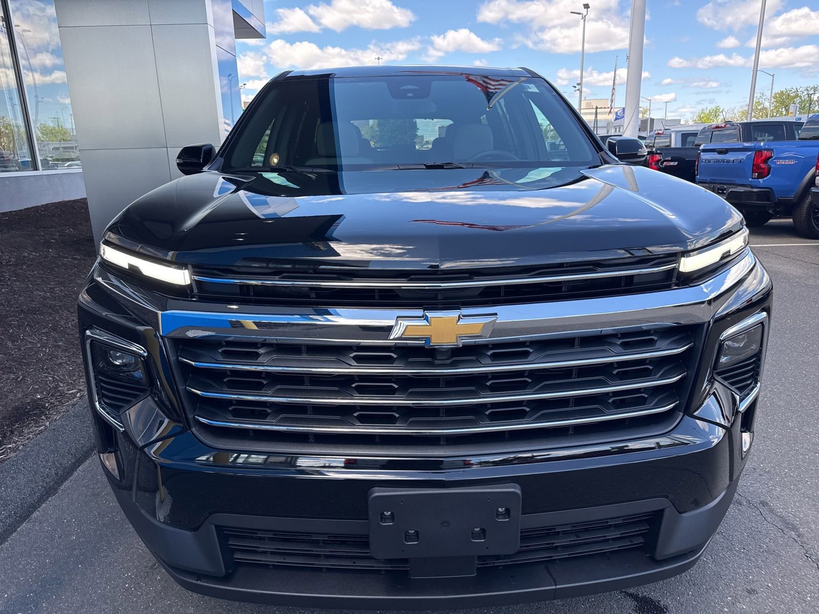 New 2026 Chevrolet Traverse LT AWD/4WD image 3