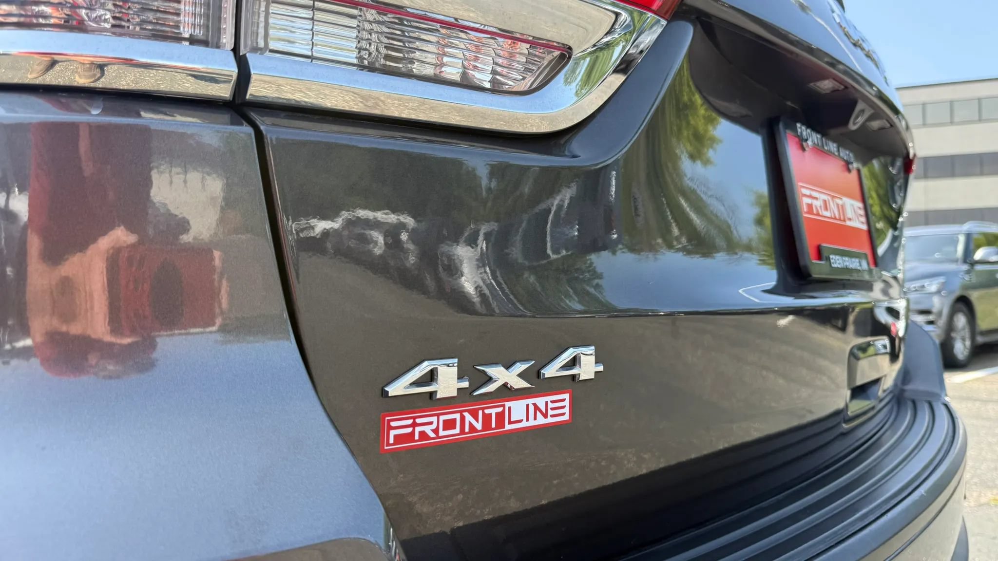 Used 2019 Jeep Grand Cherokee Laredo AWD/4WD image 38