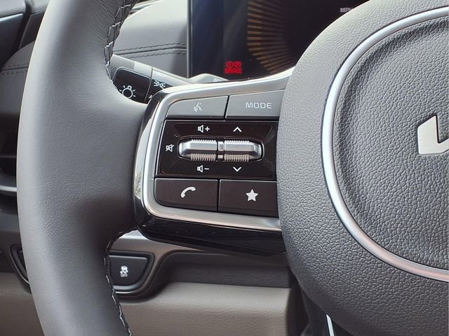 New 2026 Kia Carnival FWD image 10
