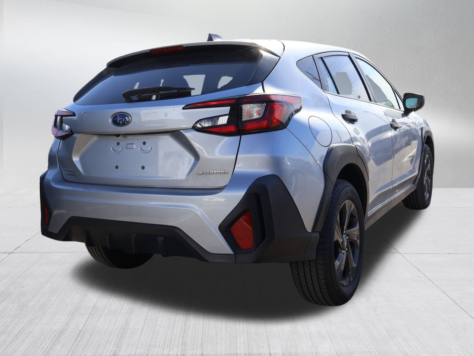 Used 2024 Subaru Crosstrek 2.0i image 7