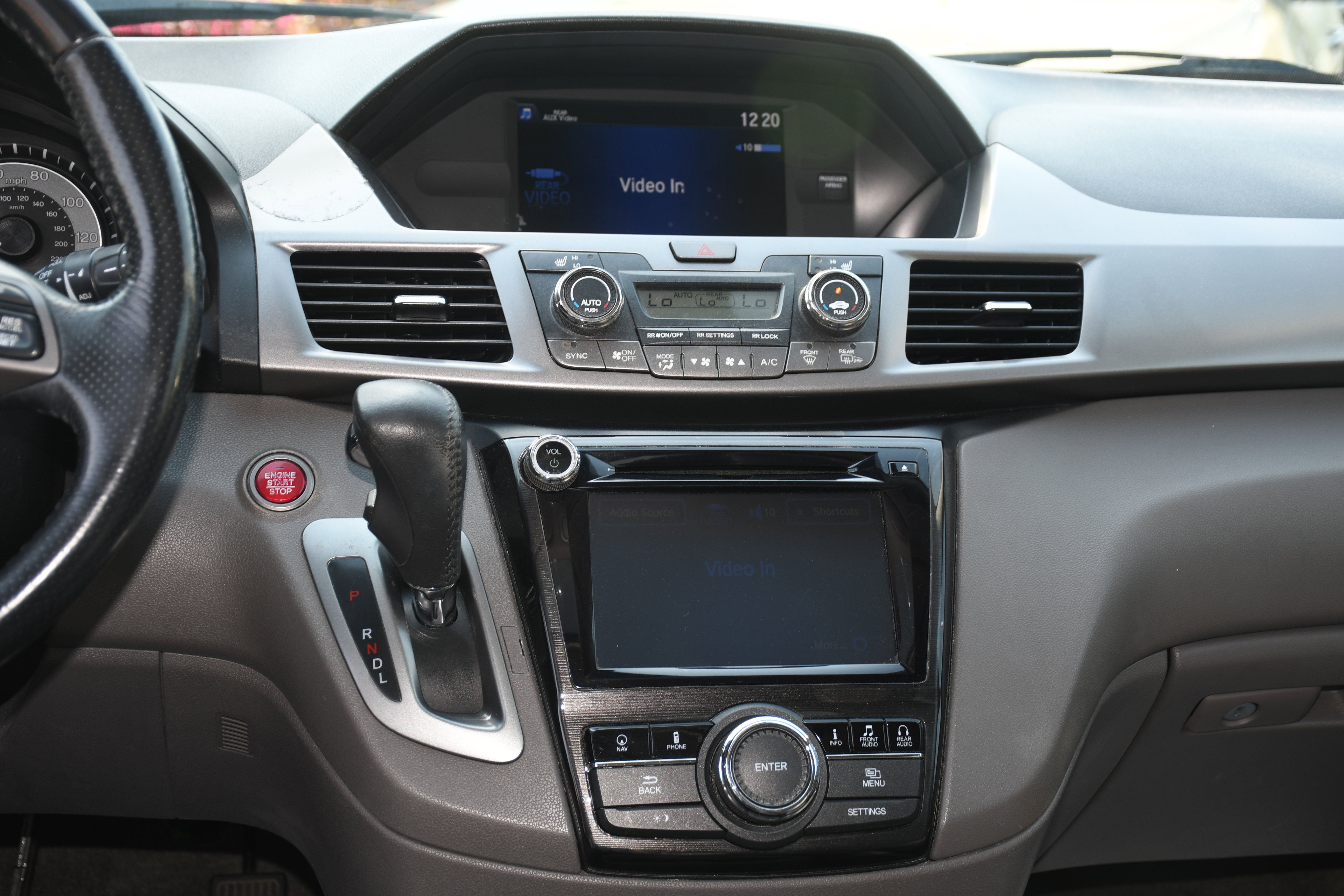 Used 2016 Honda Odyssey Touring Elite image 18