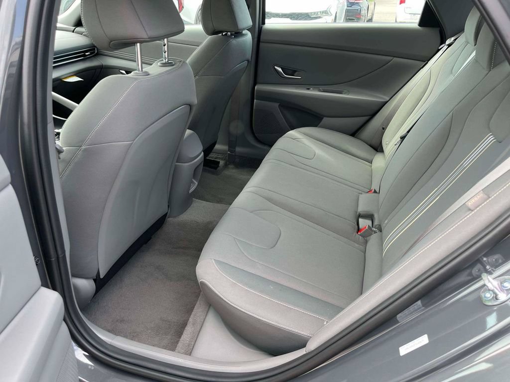 Used 2026 Hyundai Elantra Sport w/ Cargo Package FWD image 6