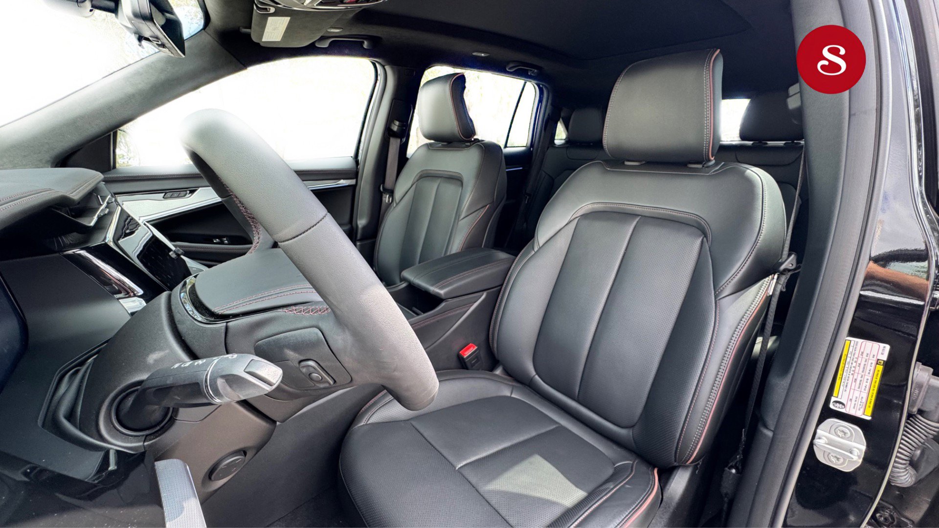 Used 2024 Jeep Wagoneer Launch Edition image 15