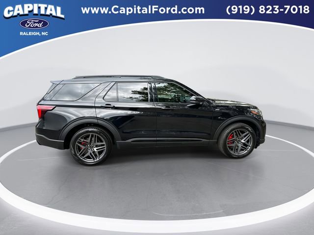 Certified 2025 Ford Explorer ST-Line w/ Premium Package AWD/4WD image 9