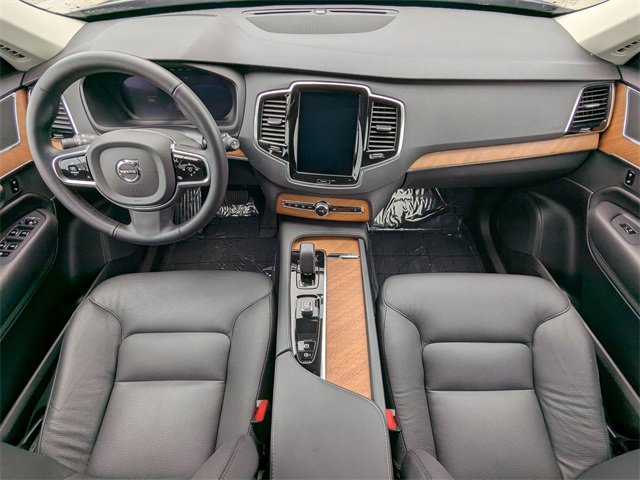 New 2024 Volvo XC90 B5 Plus w/ Protection Package Premier image 27