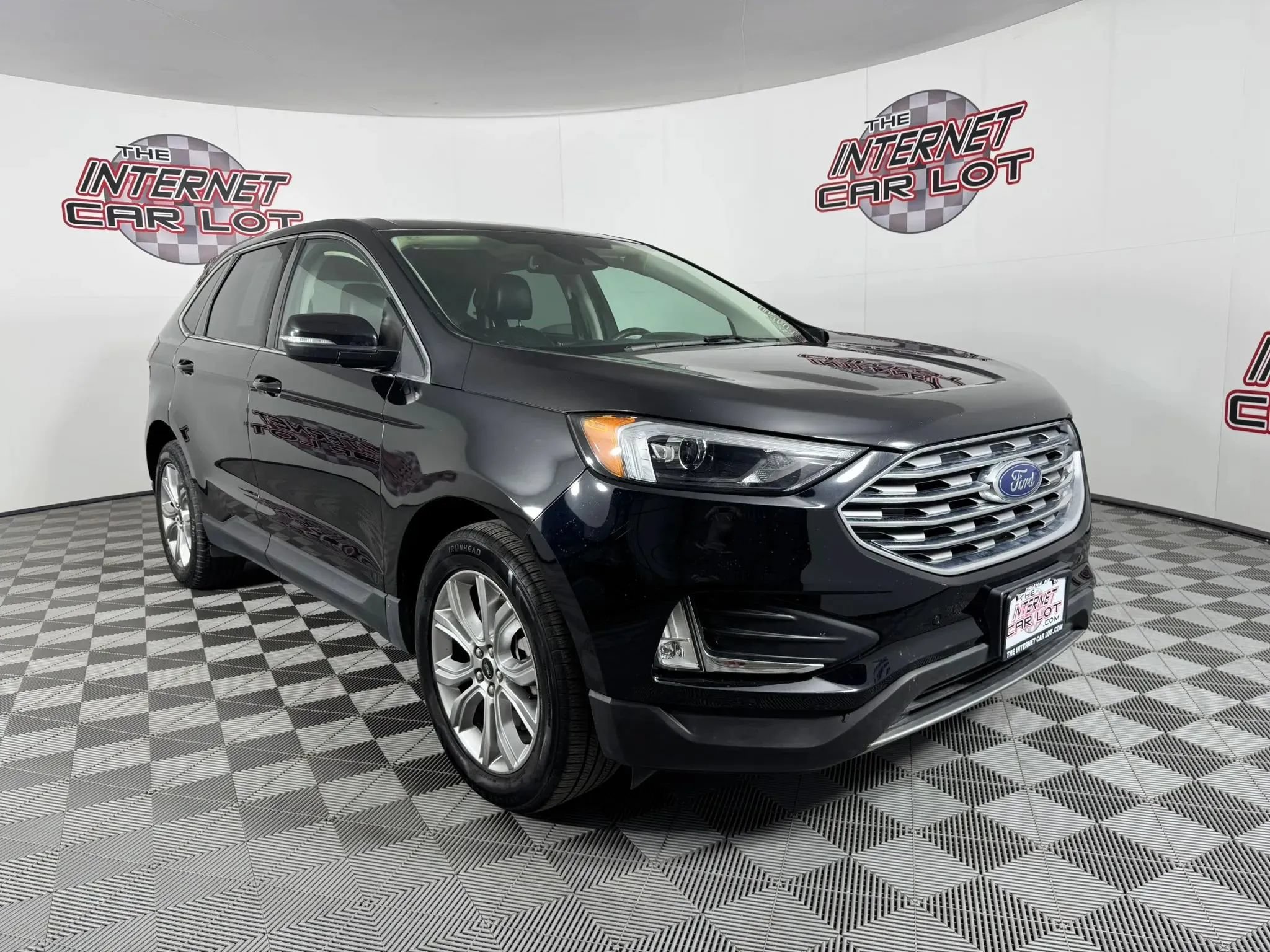 Used 2023 Ford Edge Titanium AWD/4WD image 9