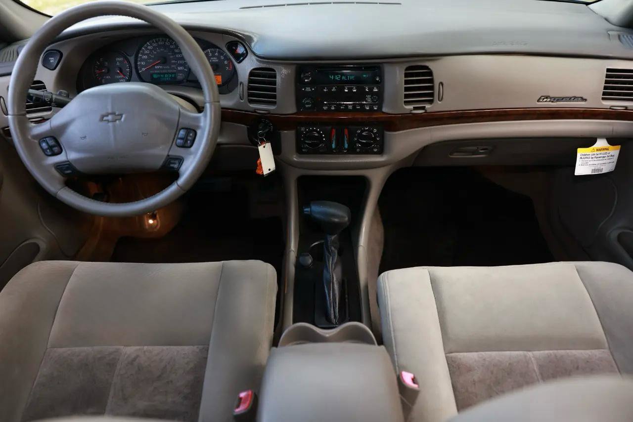 Used 2005 Chevrolet Impala LS w/ Preferred Equipment Group image 2