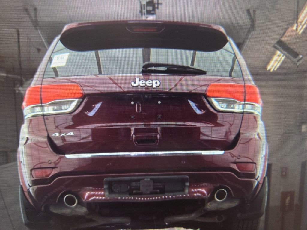 Used 2018 Jeep Grand Cherokee Overland AWD/4WD image 15