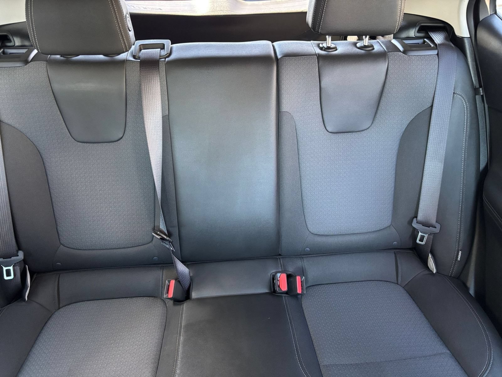 Used 2025 Buick Encore GX Preferred FWD image 36