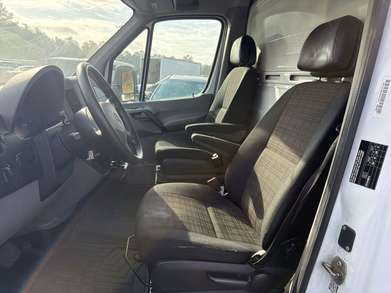 Used 2016 Mercedes-Benz Sprinter 3500 image 8