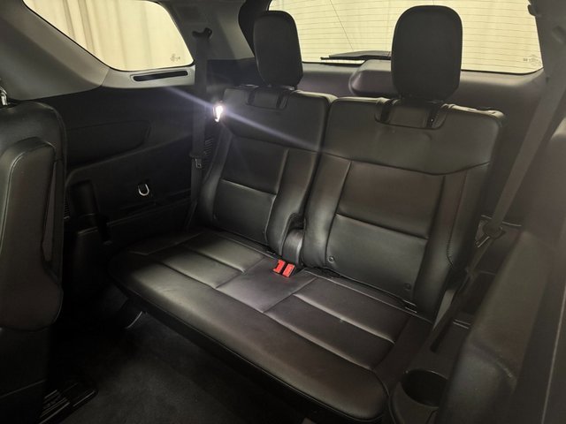 Used 2023 Ford Explorer Limited w/ Limited Technology Package image 18