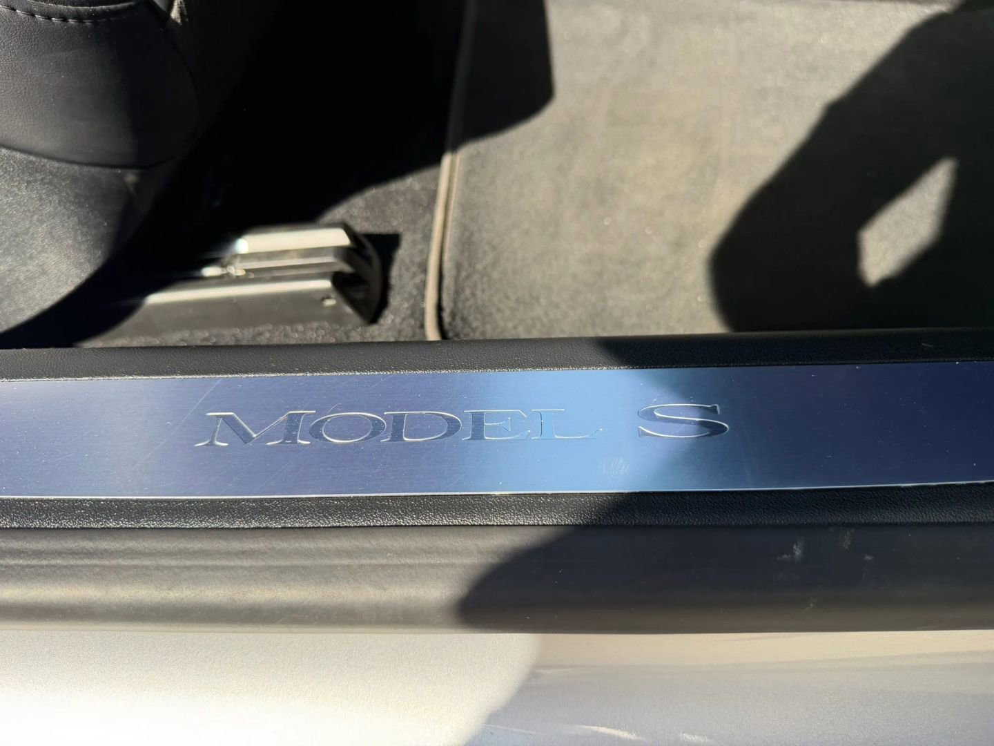 Used 2017 Tesla Model S 75 RWD image 17