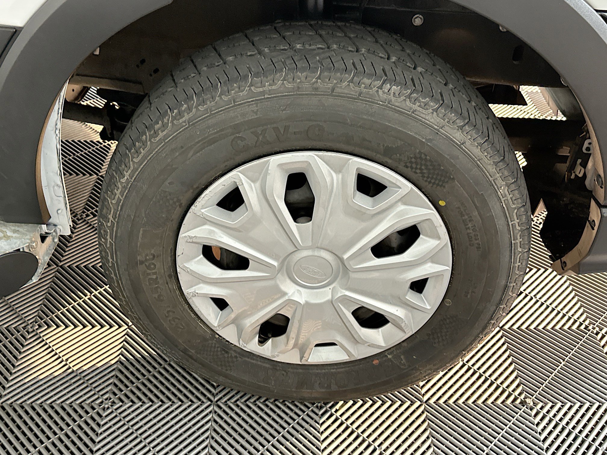 Used 2024 Ford Transit 250 Low Roof w/ Exterior Upgrade Package image 11