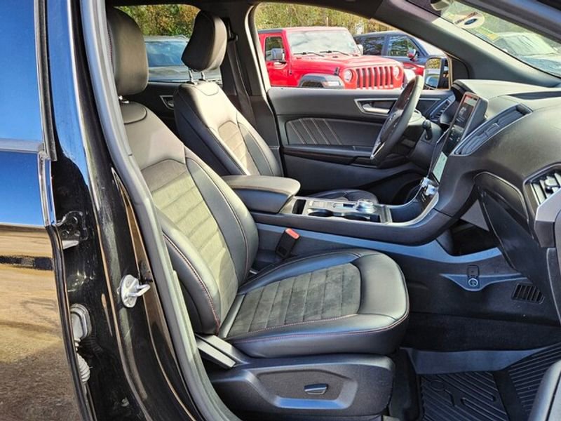 Used 2024 Ford Edge ST-Line image 15