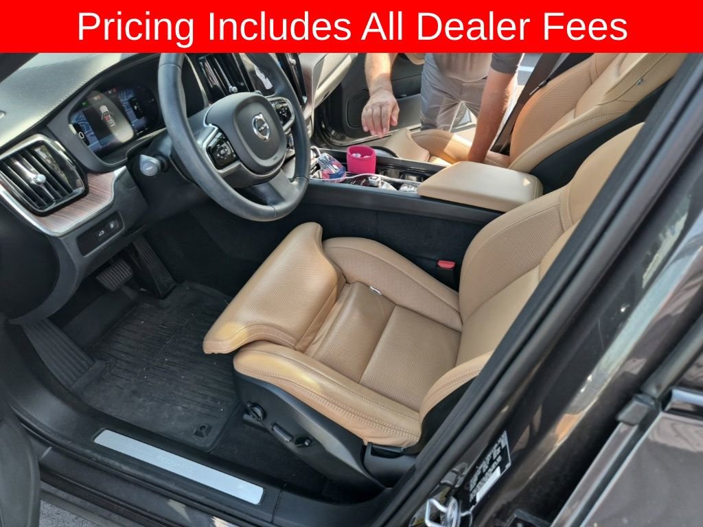 Used 2024 Volvo XC60 T8 Ultimate w/ Protection Package Premier AWD/4WD image 13