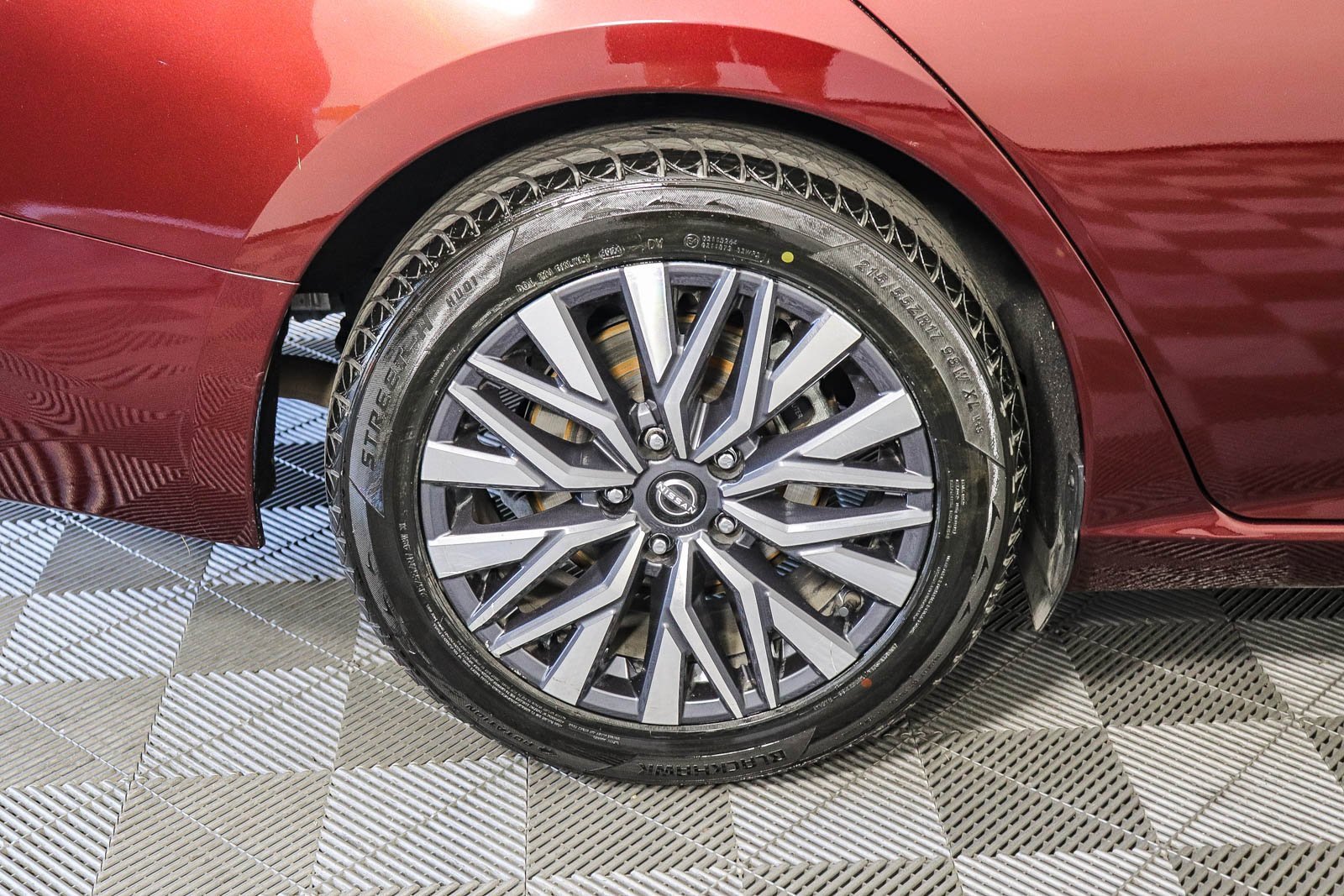 Used 2023 Nissan Altima 2.5 SV image 10