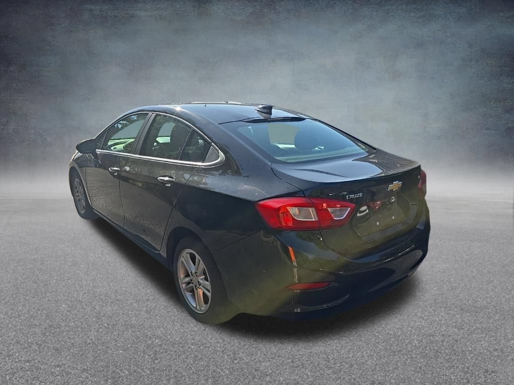 Used 2016 Chevrolet Cruze LT w/ Sun And Sound Package FWD image 8
