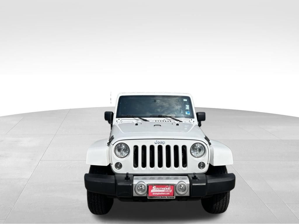 Used 2015 Jeep Wrangler Unlimited Sahara w/ Max Tow Package AWD/4WD image 10