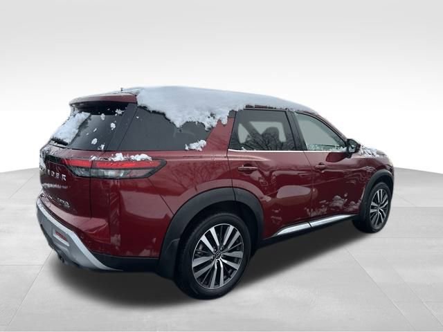 Used 2022 Nissan Pathfinder Platinum w/ Cargo Package image 7