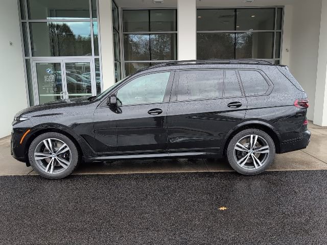 New 2026 BMW X7 M60i image 8