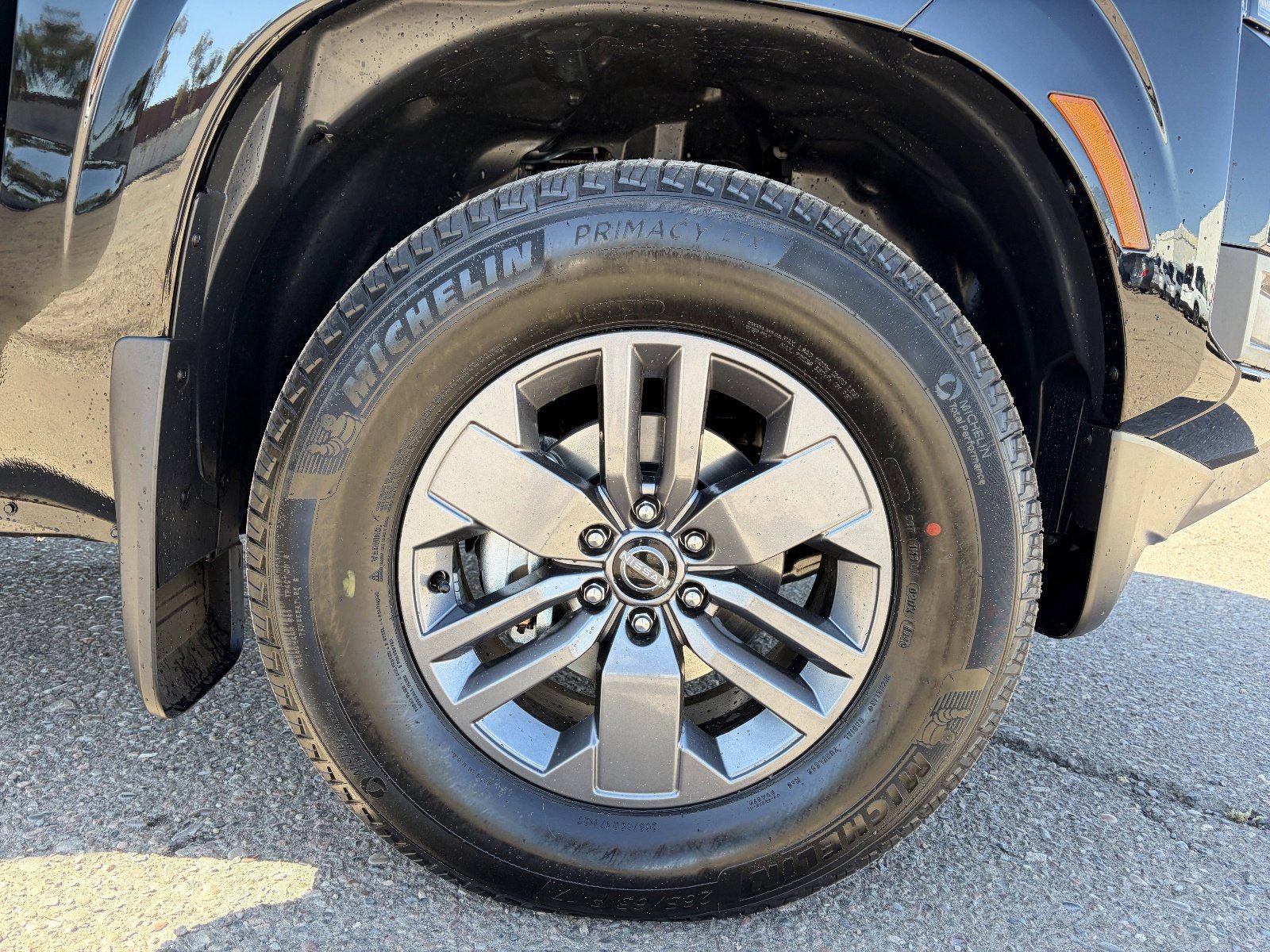 New 2026 Nissan Frontier SV w/ Tow Package AWD/4WD image 10