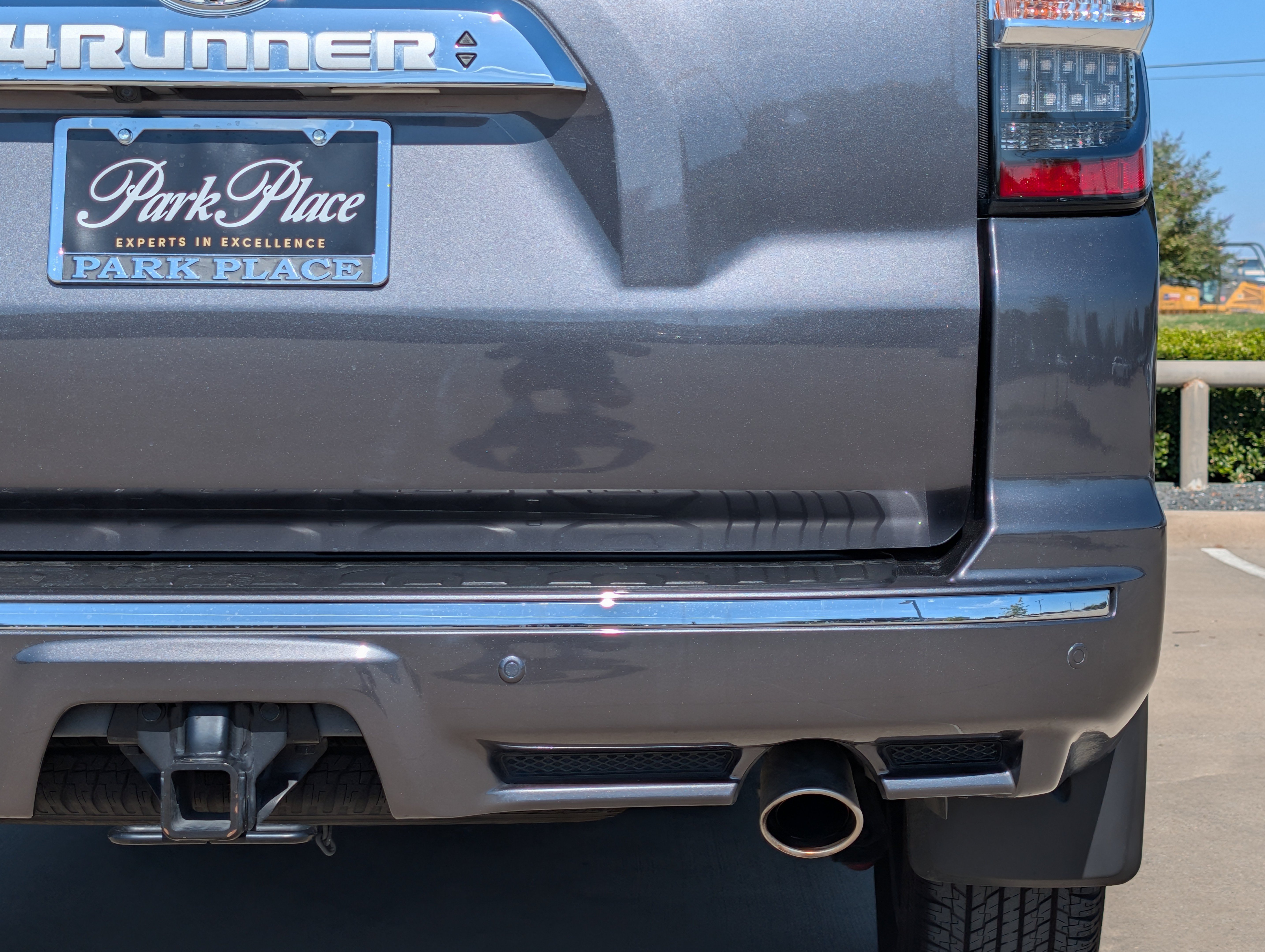 Used 2023 Toyota 4Runner Limited AWD/4WD image 15