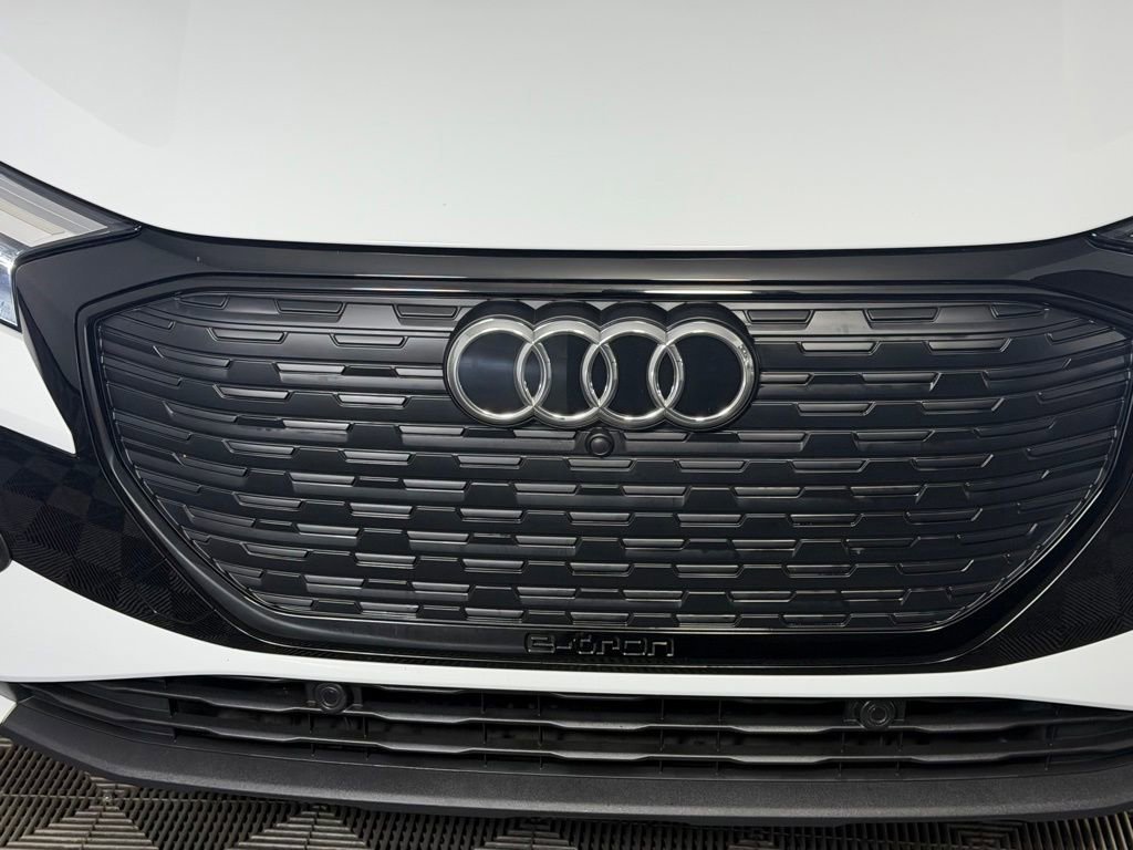 Used 2025 Audi Q4 e-tron Premium w/ Convenience Package RWD image 15